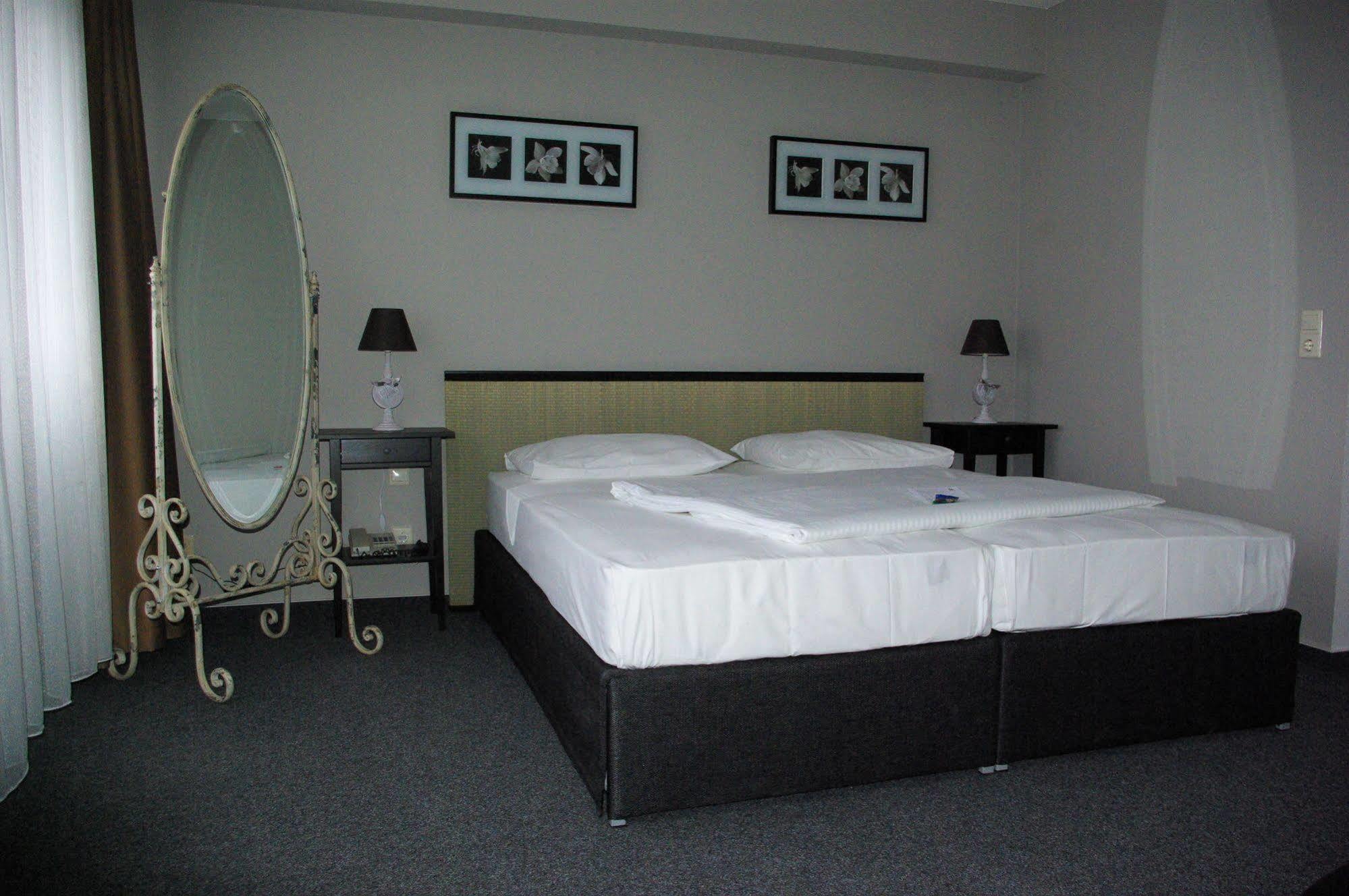 Astral'inn Hotel&restaurant Hotel 3*